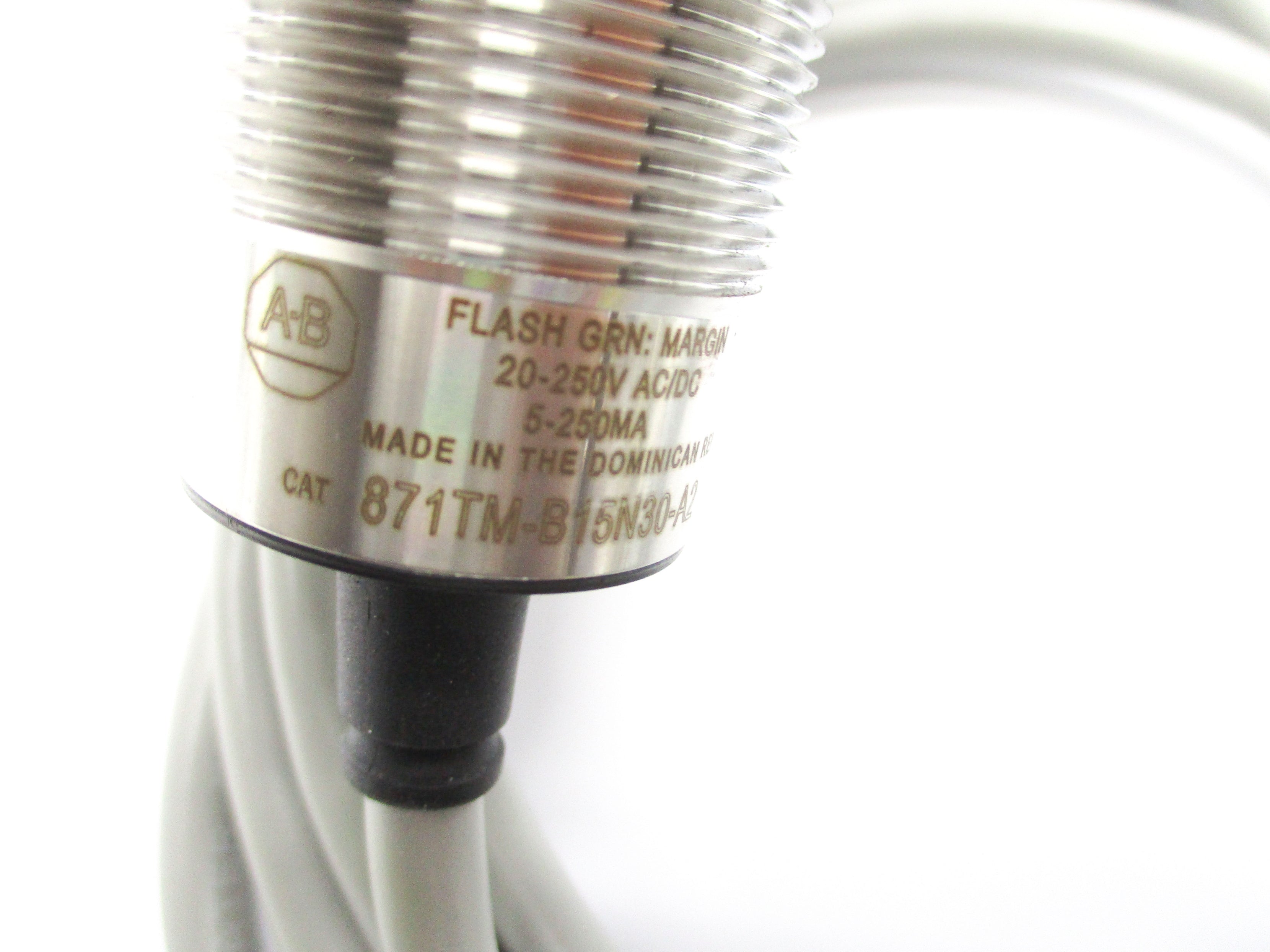 ALLEN BRADLEY 871TM-B15N30-A2 SER. B NSNP