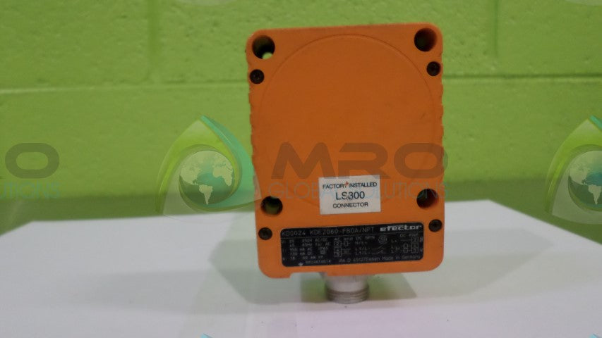 IFM EFECTOR KD0024 CAPACITIVE SENSOR *NEW NO BOX*