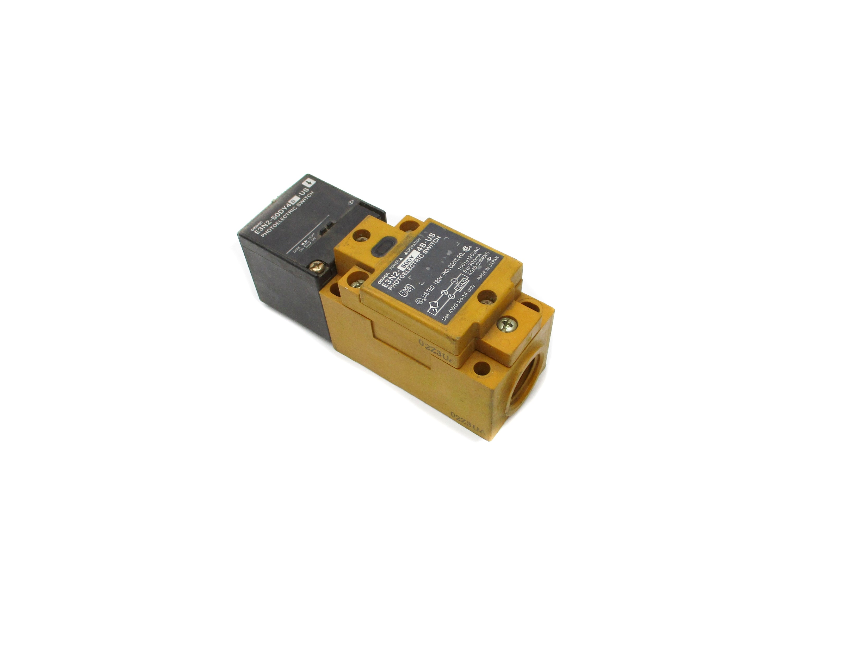 OMRON E3N2-50DY4B-US UNMP