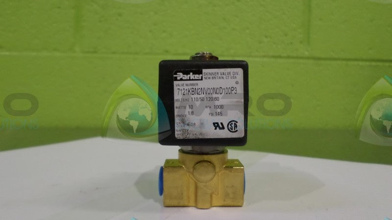PARKER 7121KBN2NV00N0D100P3 SKINNER VALVE *NEW NO BOX*