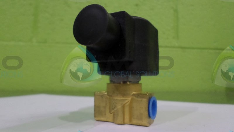 PARKER 7121KBN2NV00N0D100P3 SKINNER VALVE *NEW NO BOX*