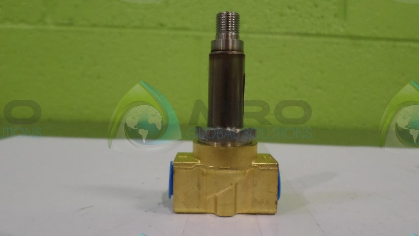 HONEYWELL 7121KBN2NV00 SKINNER VALVE *NEW IN BOX*