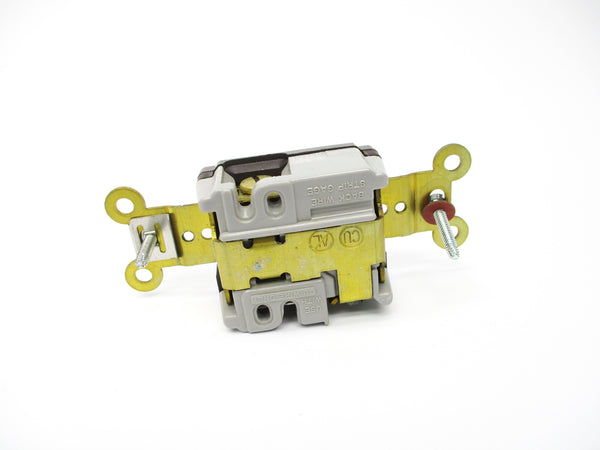 HUBBELL 5261 125V 15A NSMP