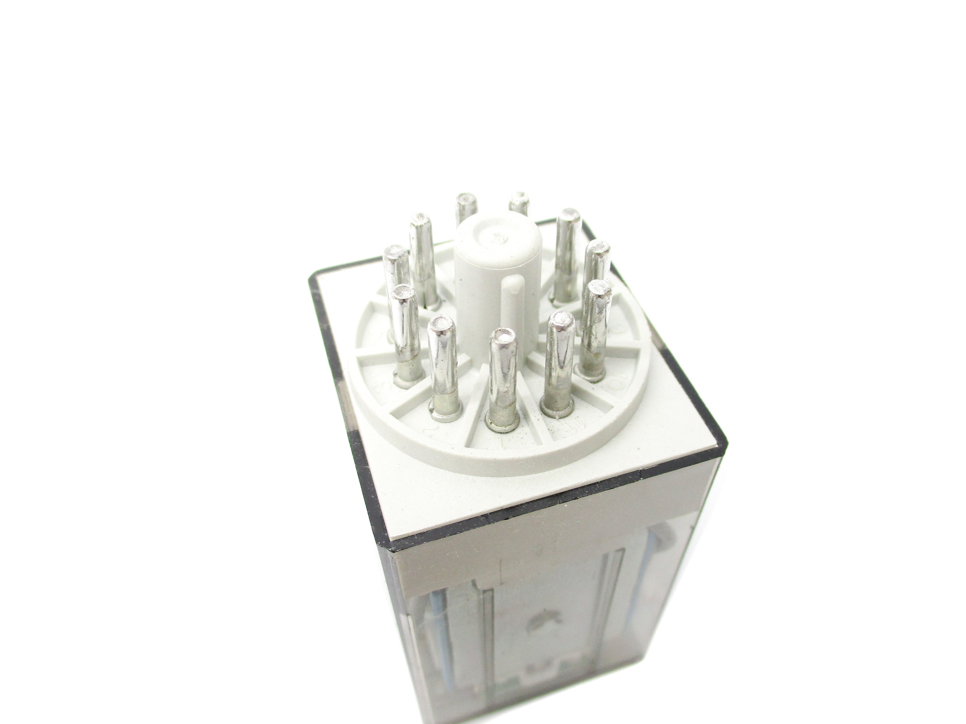 ALLEN BRADLEY 700-HA33Z24-4 SER. D 10A 24VDC (WH) NSMP