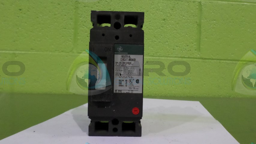 GENERAL ELECTRIC TED124030 CIRCUIT BREAKER *NEW NO BOX*