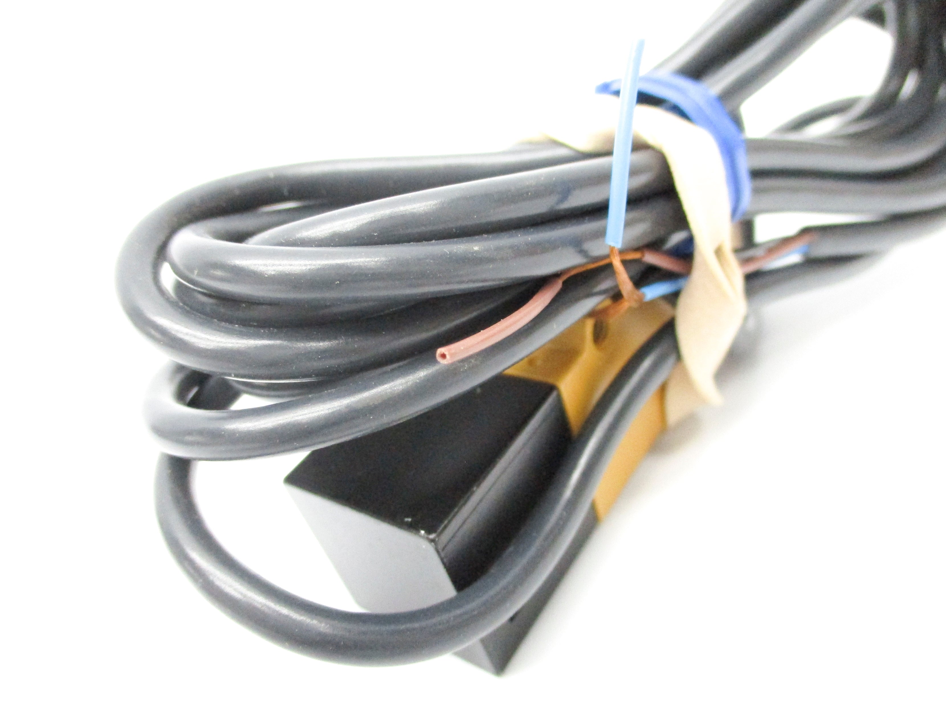 OMRON E3S-5DE41 12-24VDC NSNP