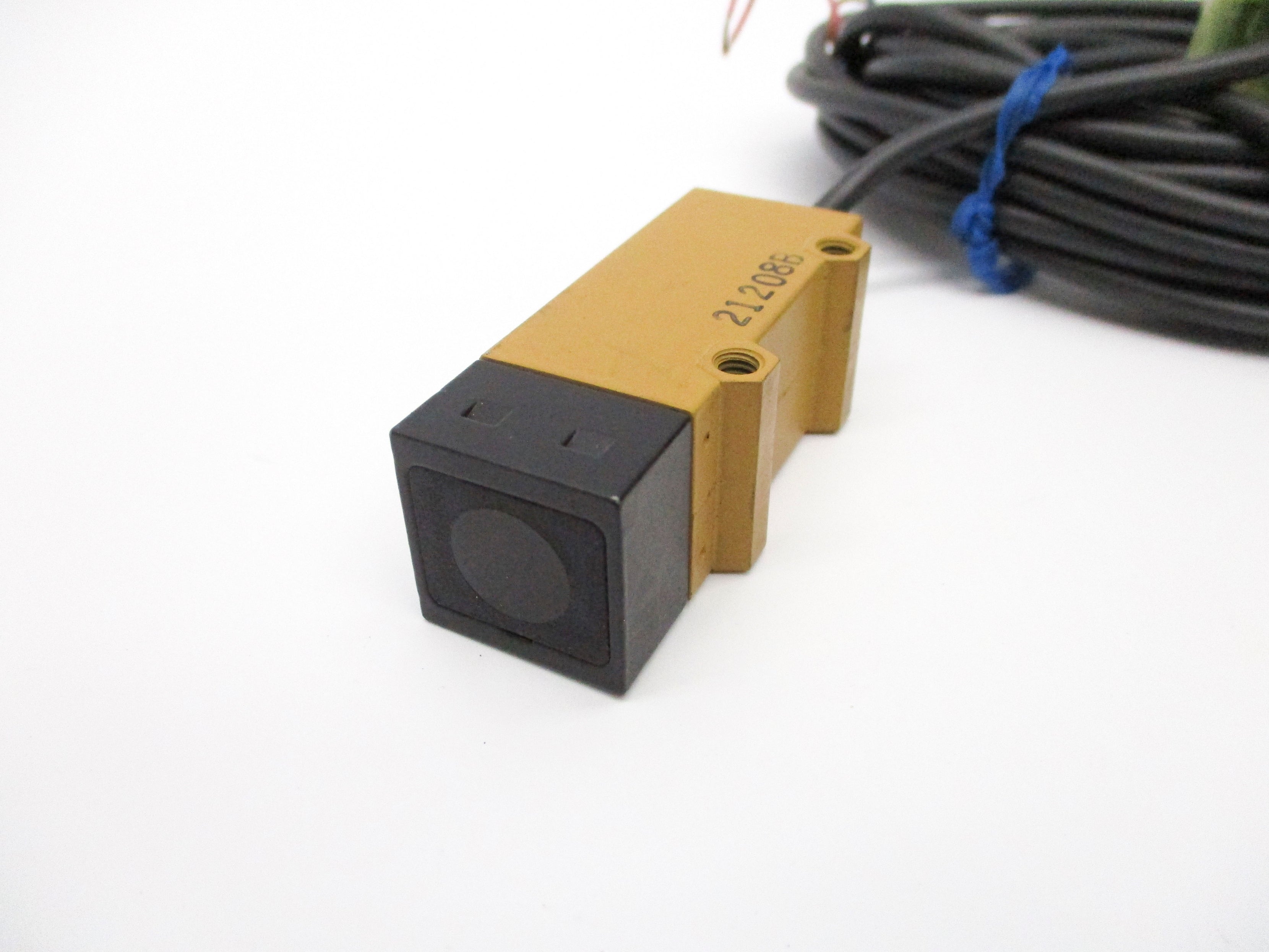 OMRON E3S-5LE4 NSNP