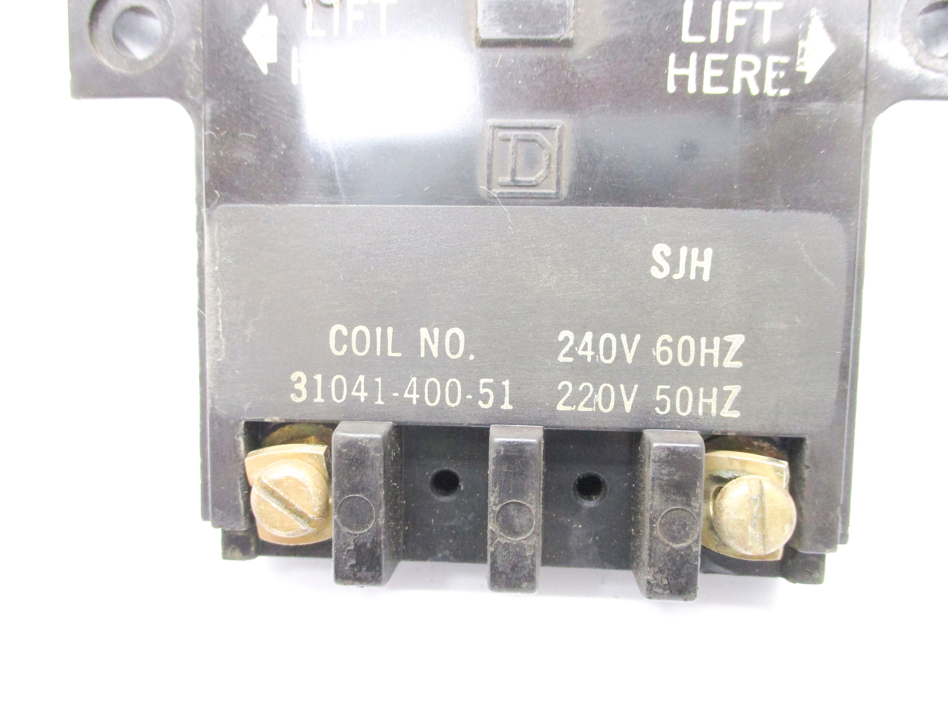 SQUARE D 3104140051 220/240V UNMP