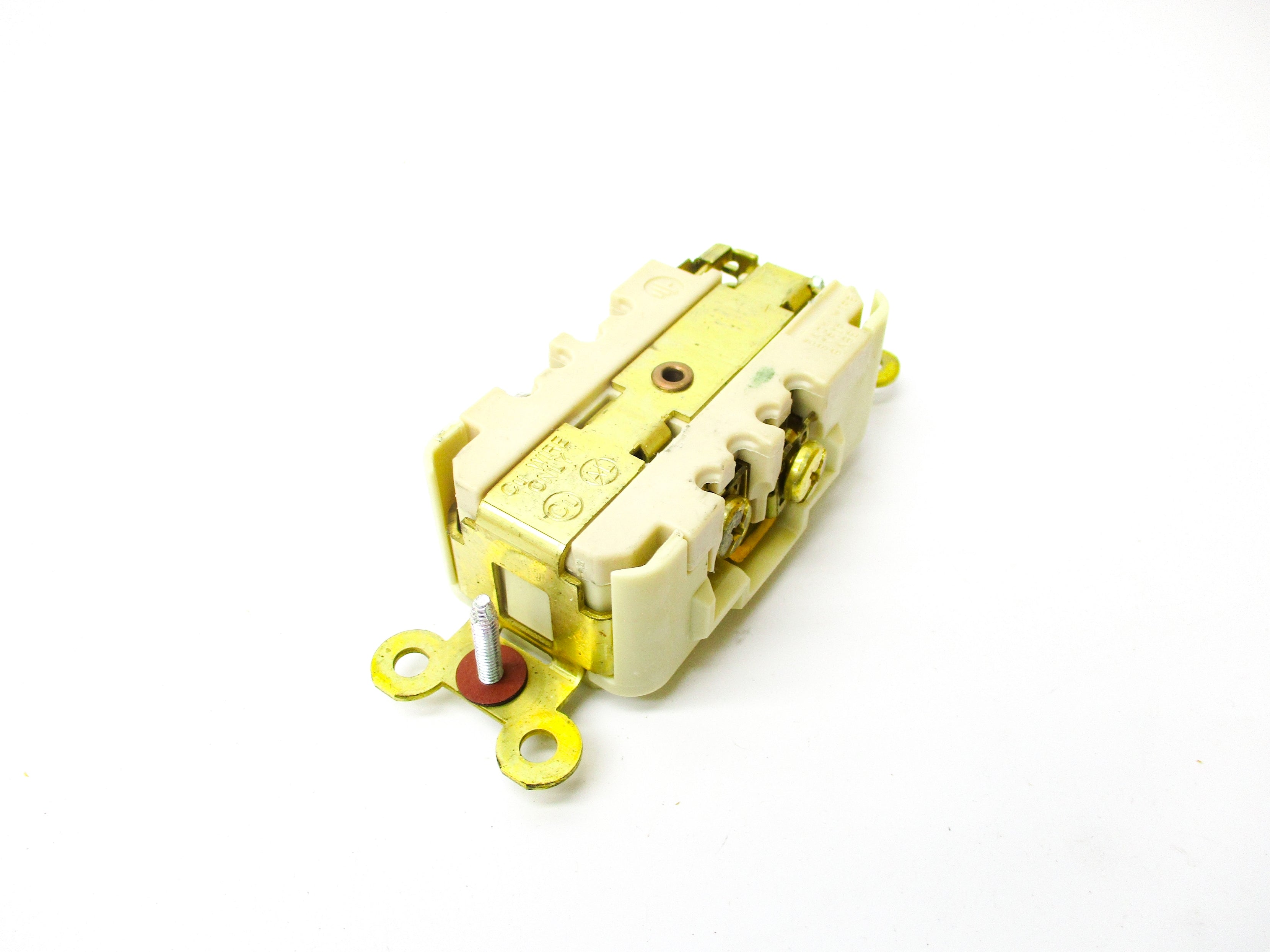HUBBELL HBL5262I 125V 15A NSMP