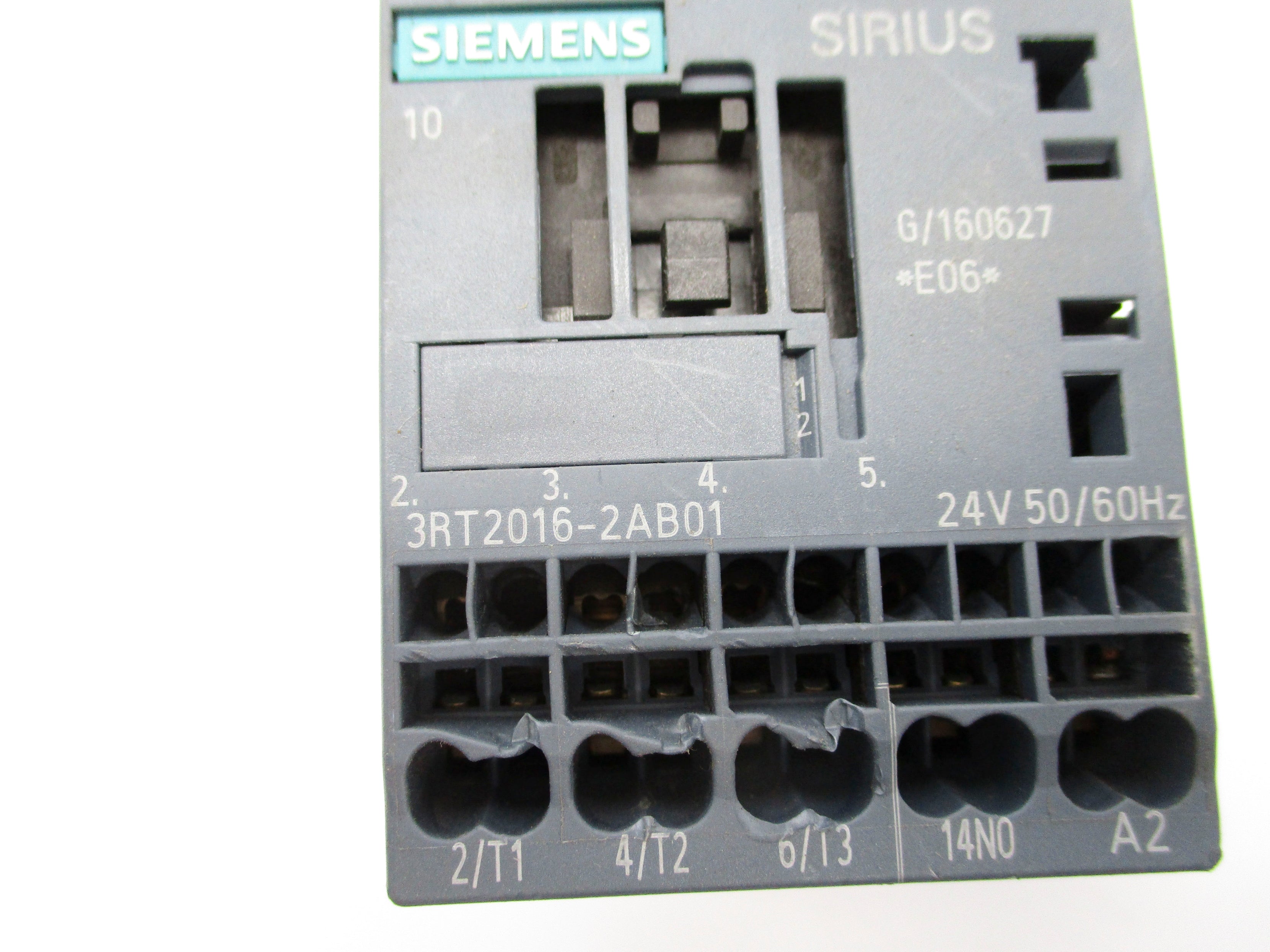 SIEMENS 3RT2016-2AB01 24V NSNP