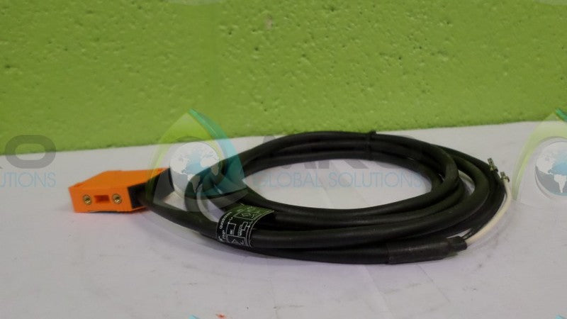 IFM EFECTOR IN5299 INDUCTIVE PROXIMITY SENSOR *NEW NO BOX*