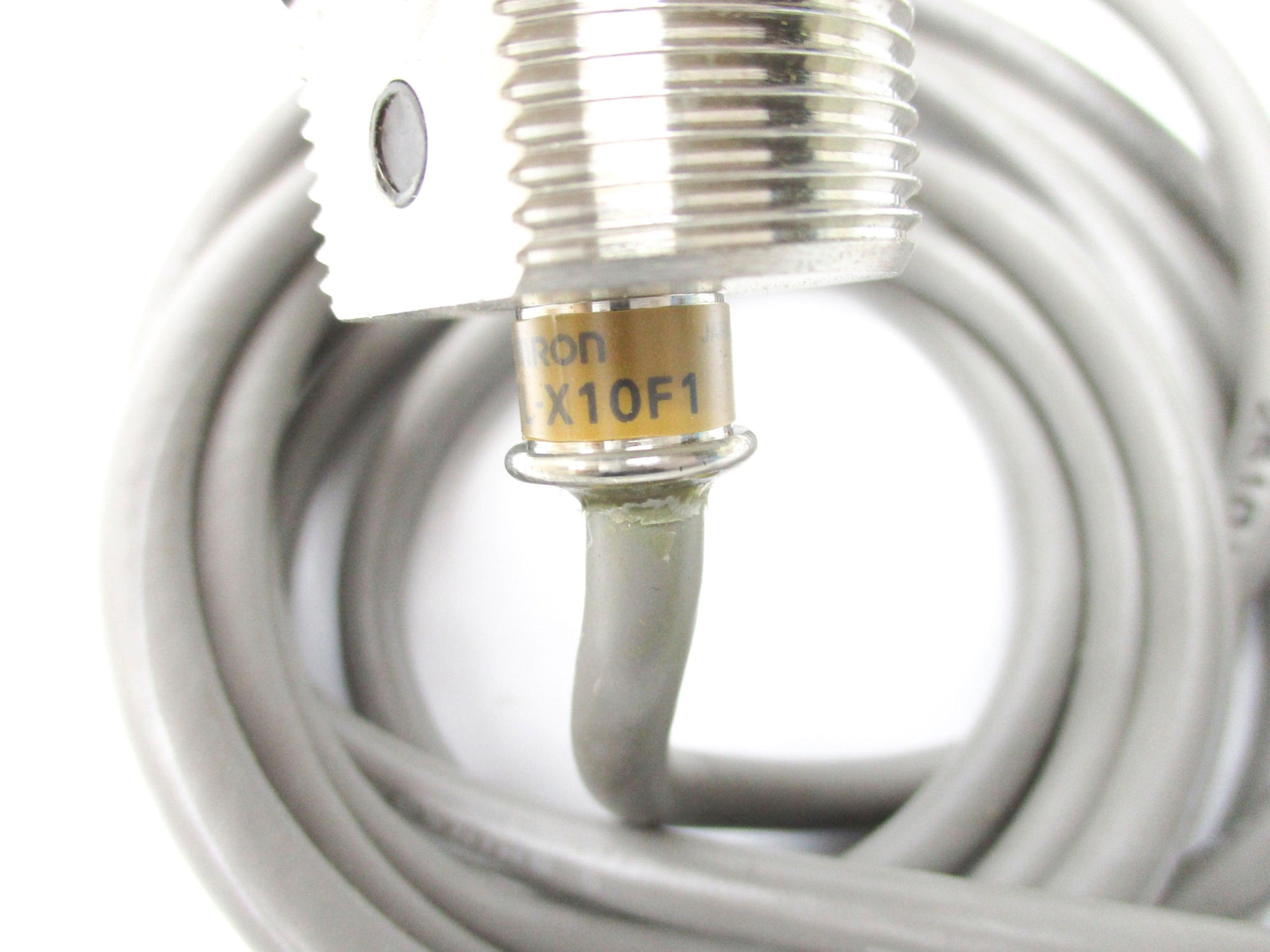 OMRON TL-X10F1 NSMP
