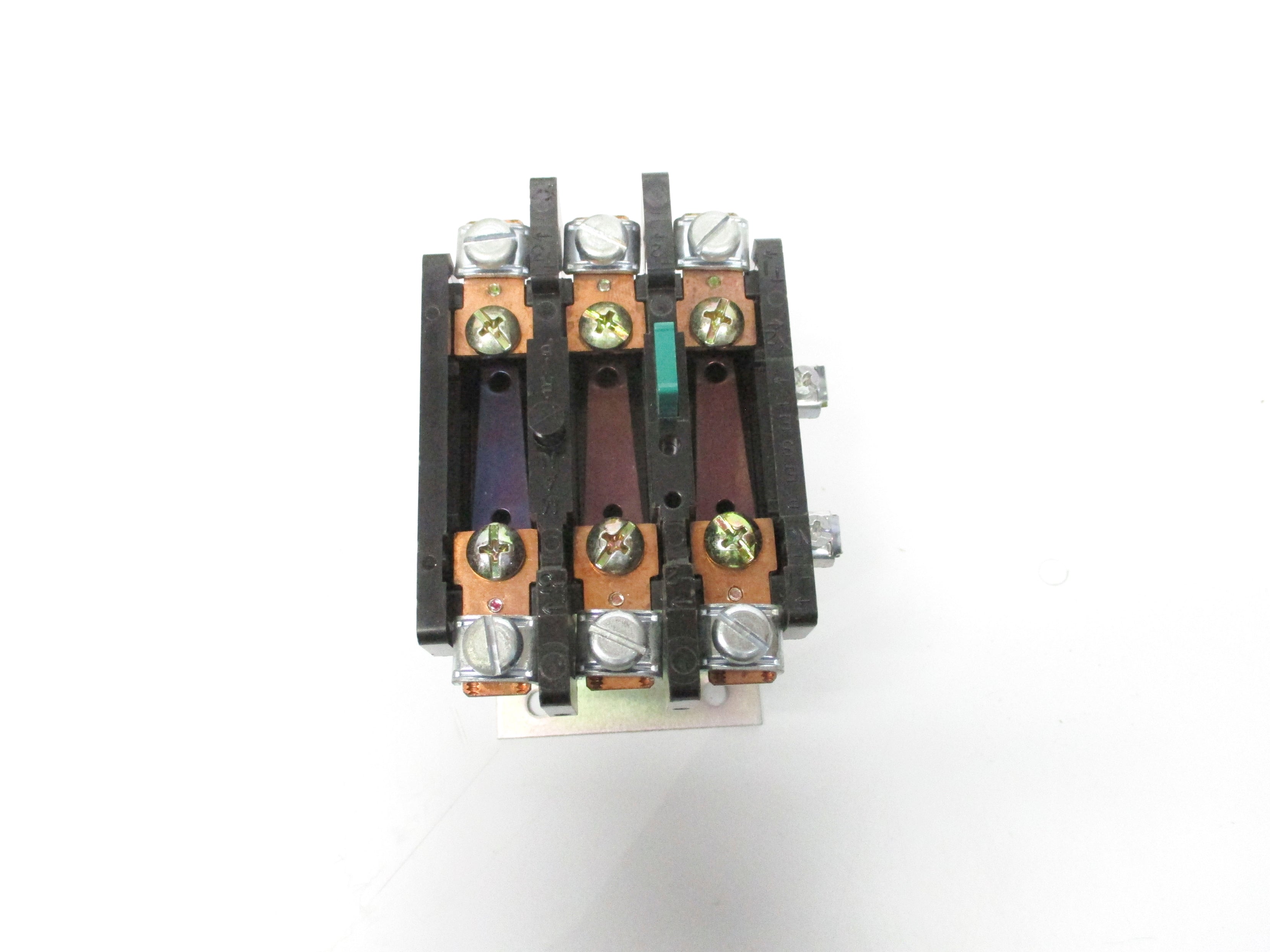 SIEMENS 48DC38AA4 SER. A 30A 600VAC NSMP