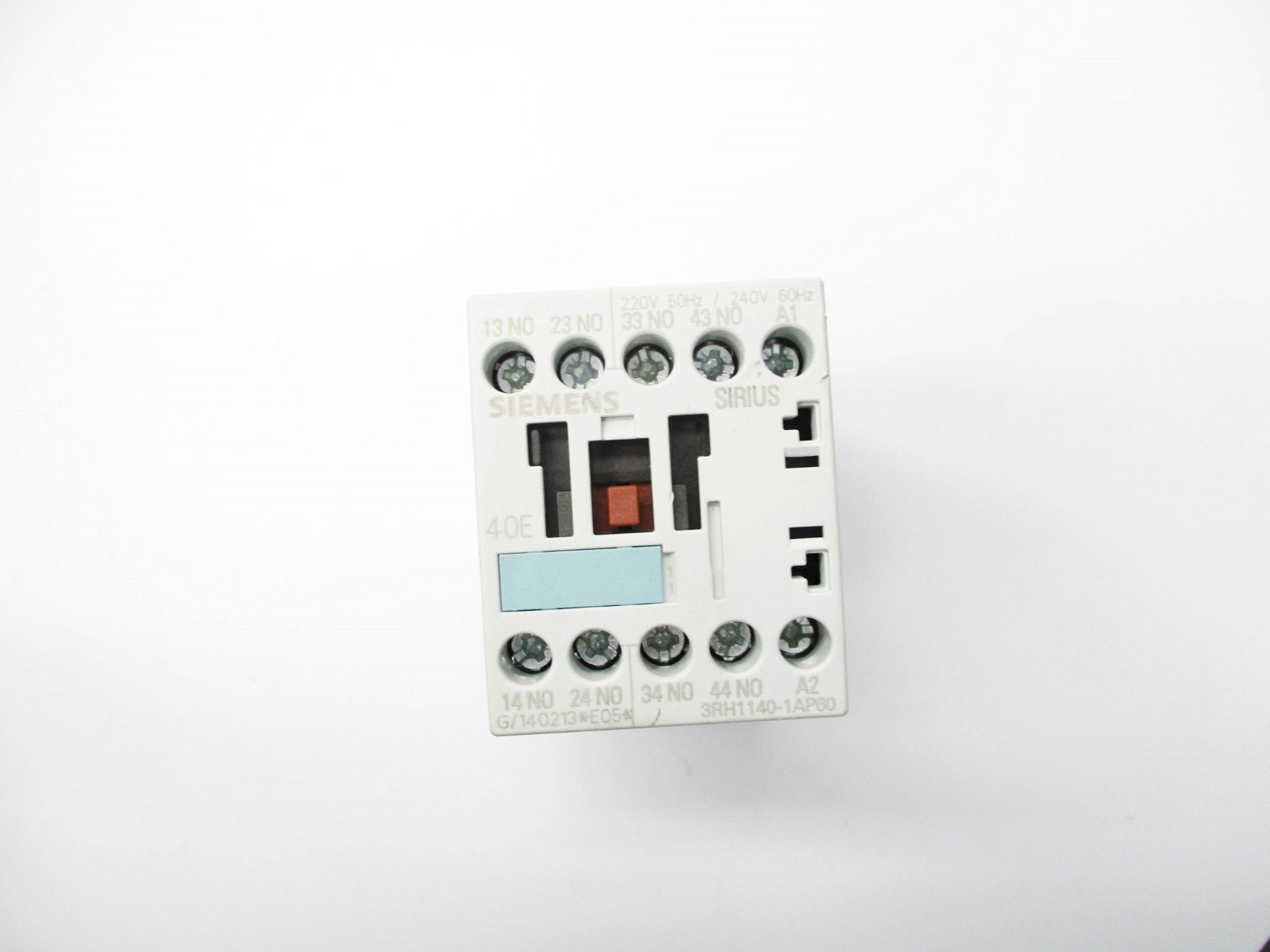 SIEMENS 3RH1140-1AP60 220/240V NSNP