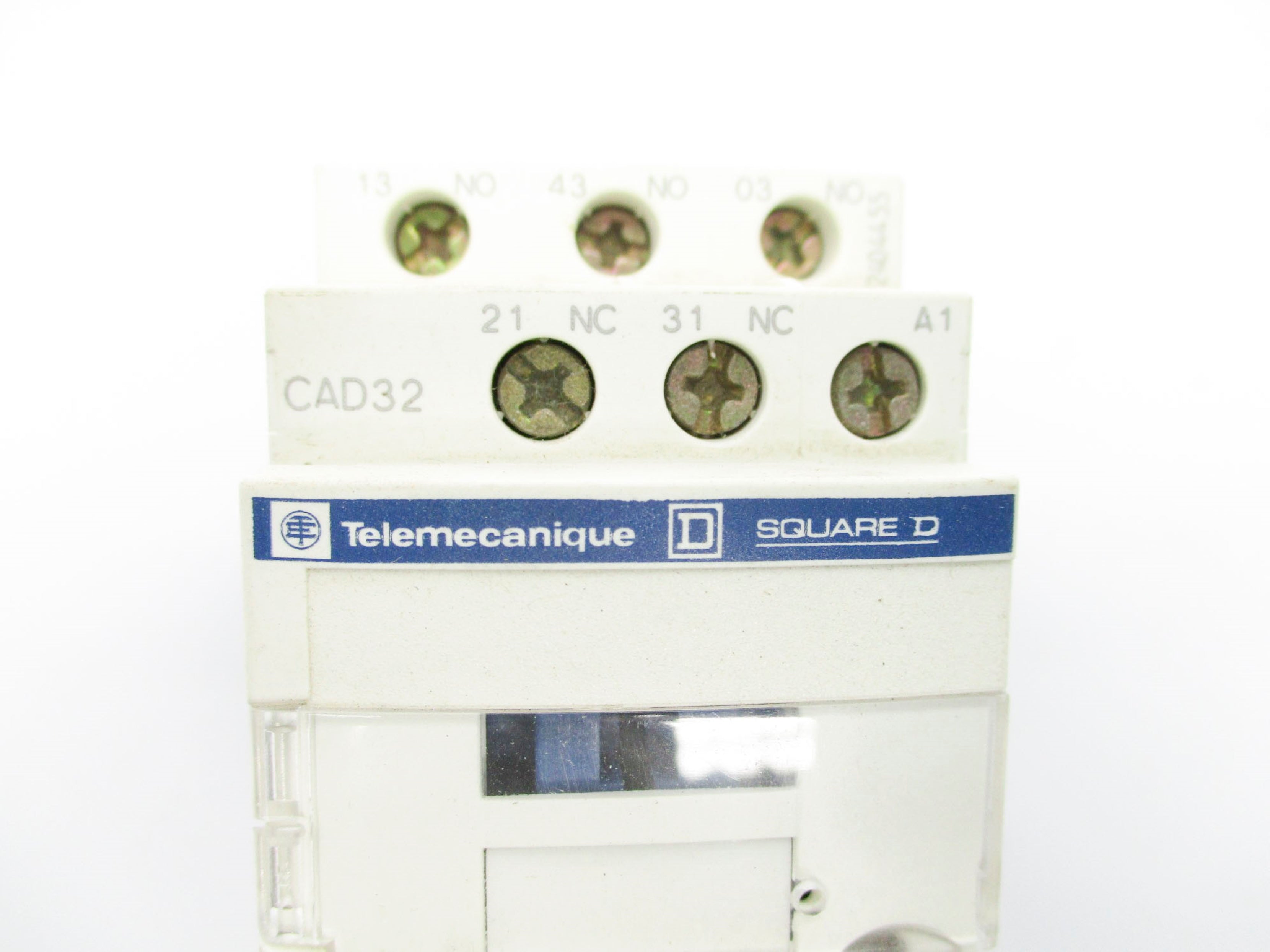 TELEMCANIQUE CAD32 NSNP