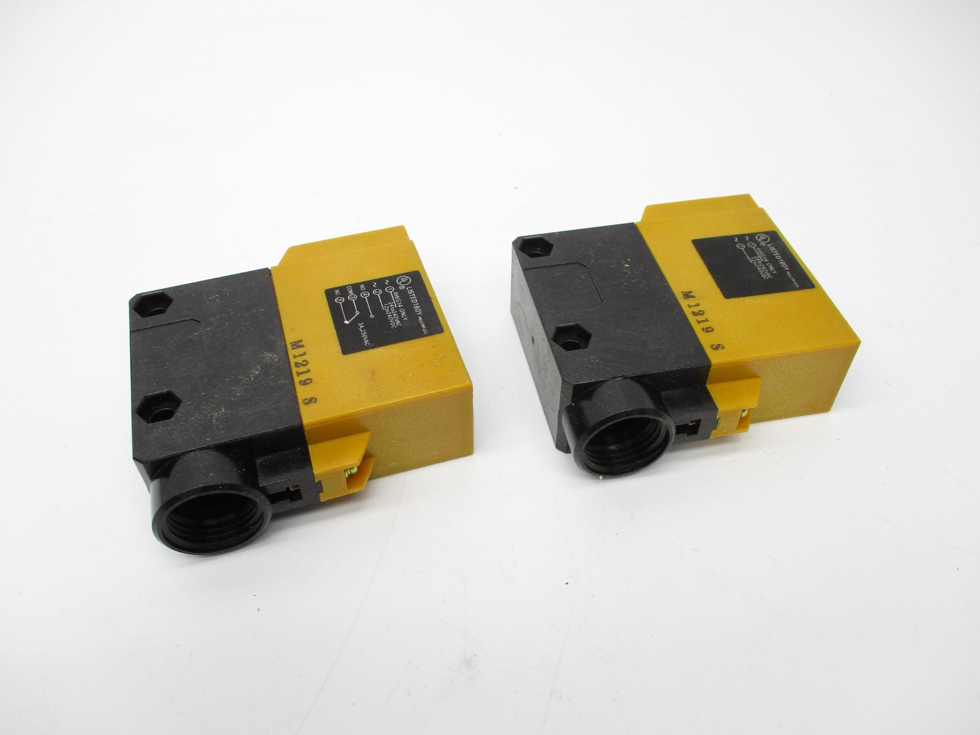 OMRON E3A2-10M4D NSMP