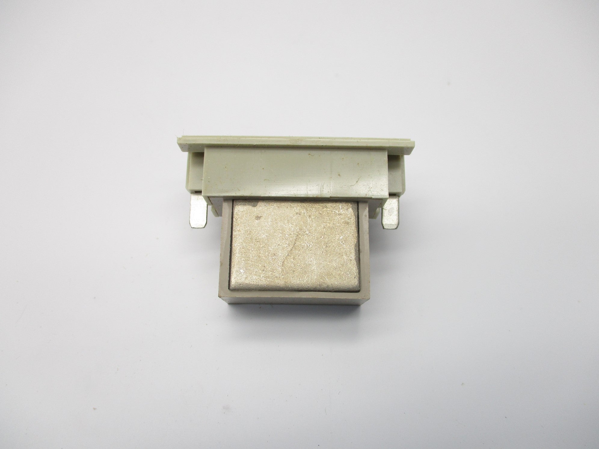 OMRON G32A-A20-VD 5-24V NSMP
