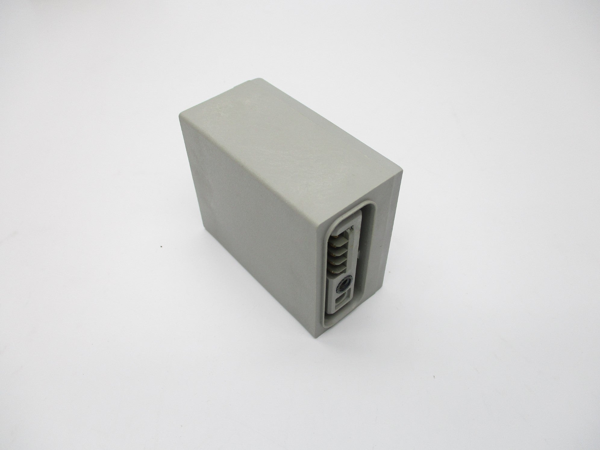 INDUSTRIAL SPARE PART 42DTB-5000 SER. B 10-30VDC (BK/YL) NSMP