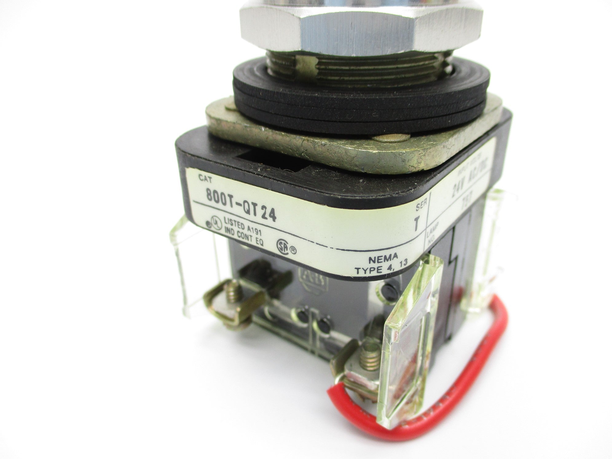 ALLEN BRADLEY 800T-QT24 SER. T NSNP