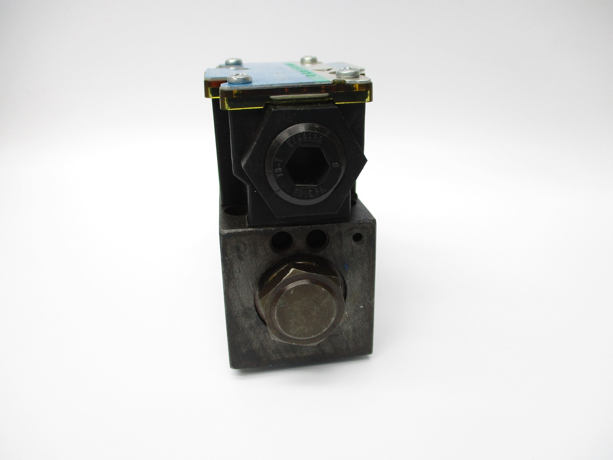VICKERS DG4V3S2AMFWH560 5000PSI NSNP