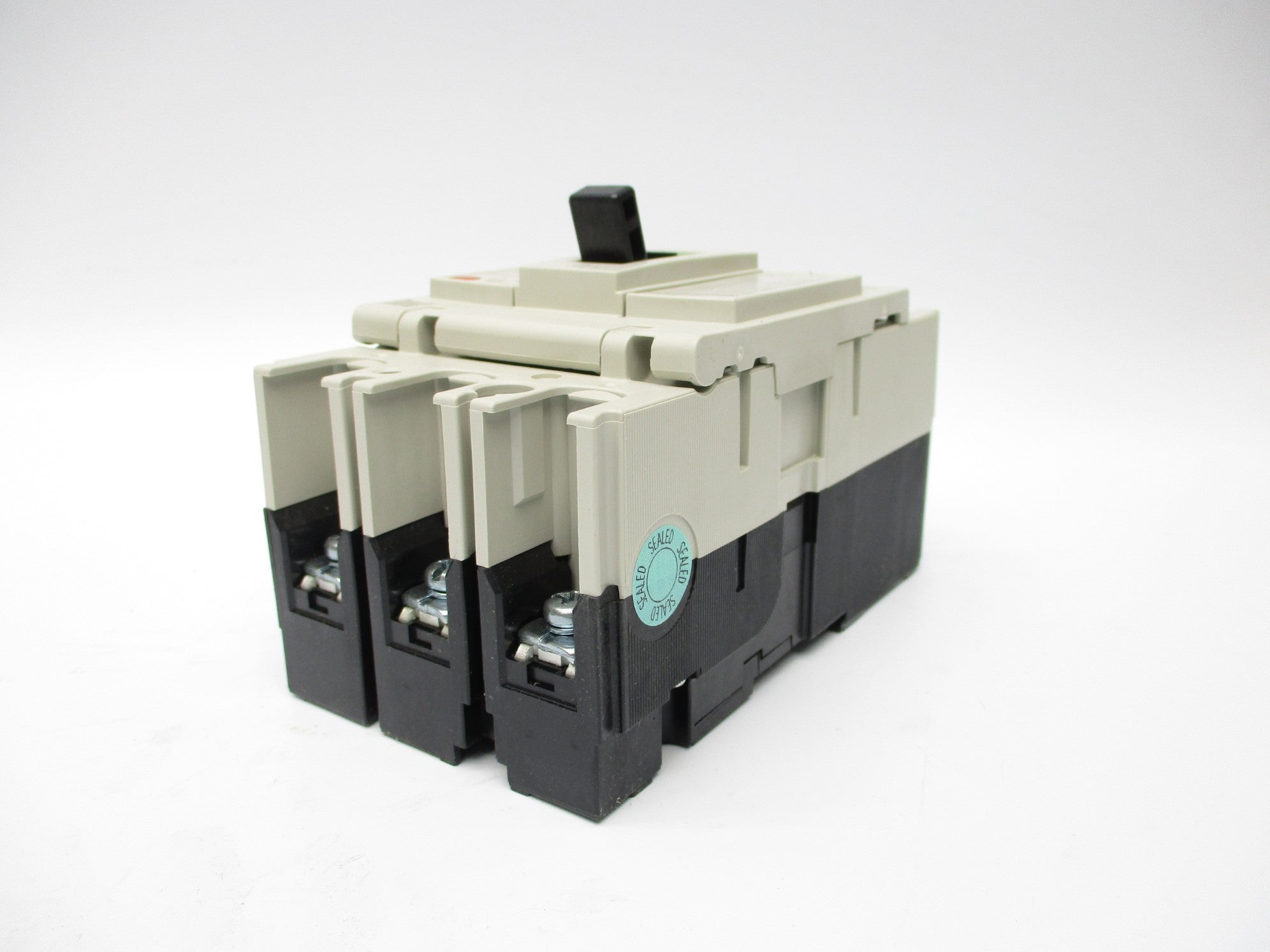 MITSUBISHI NF32-SV3P32A 32A 600V NSMP