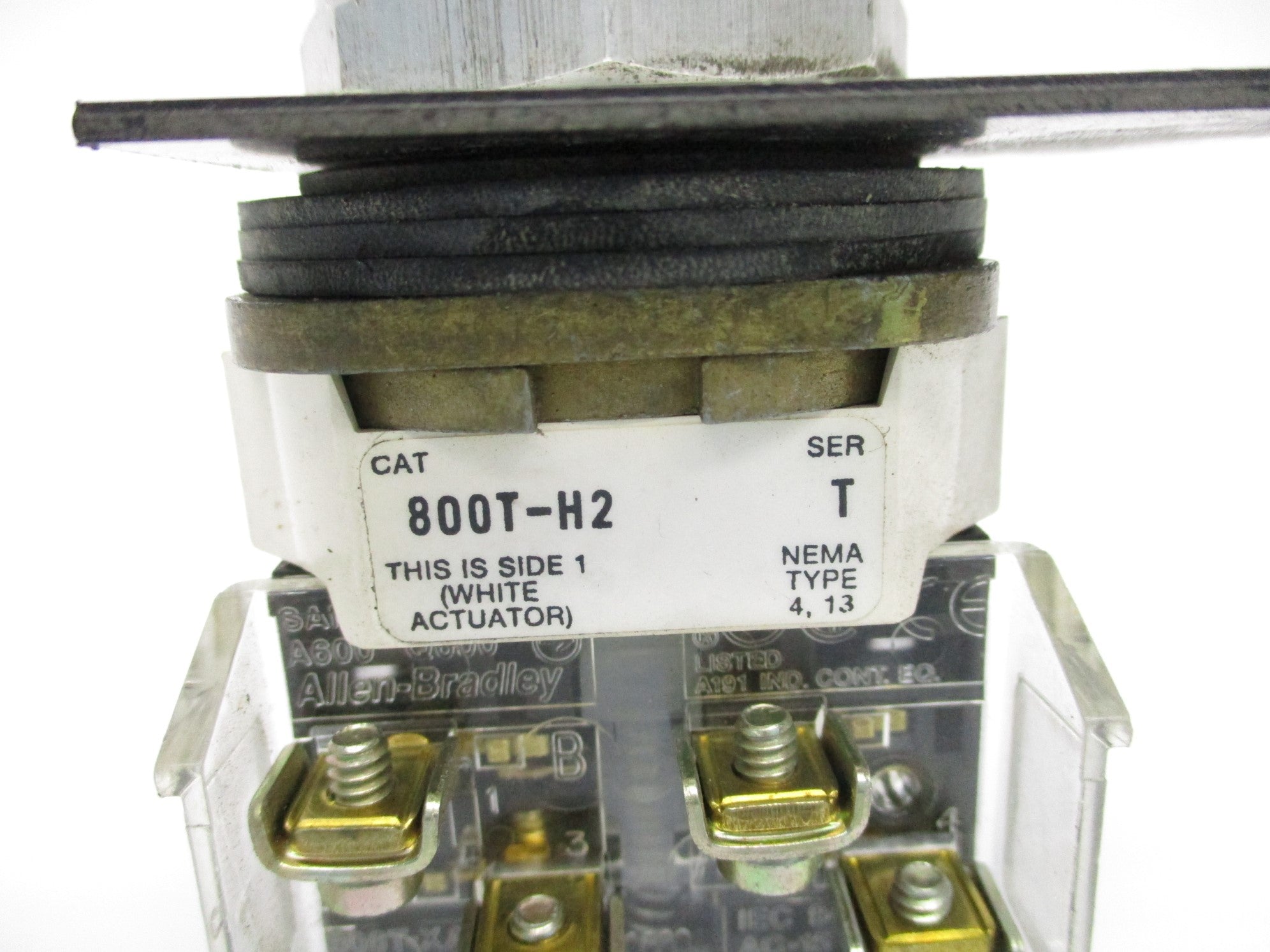 ALLEN BRADLEY 800T-H2 SER. T (AS PICTURED) UNMP