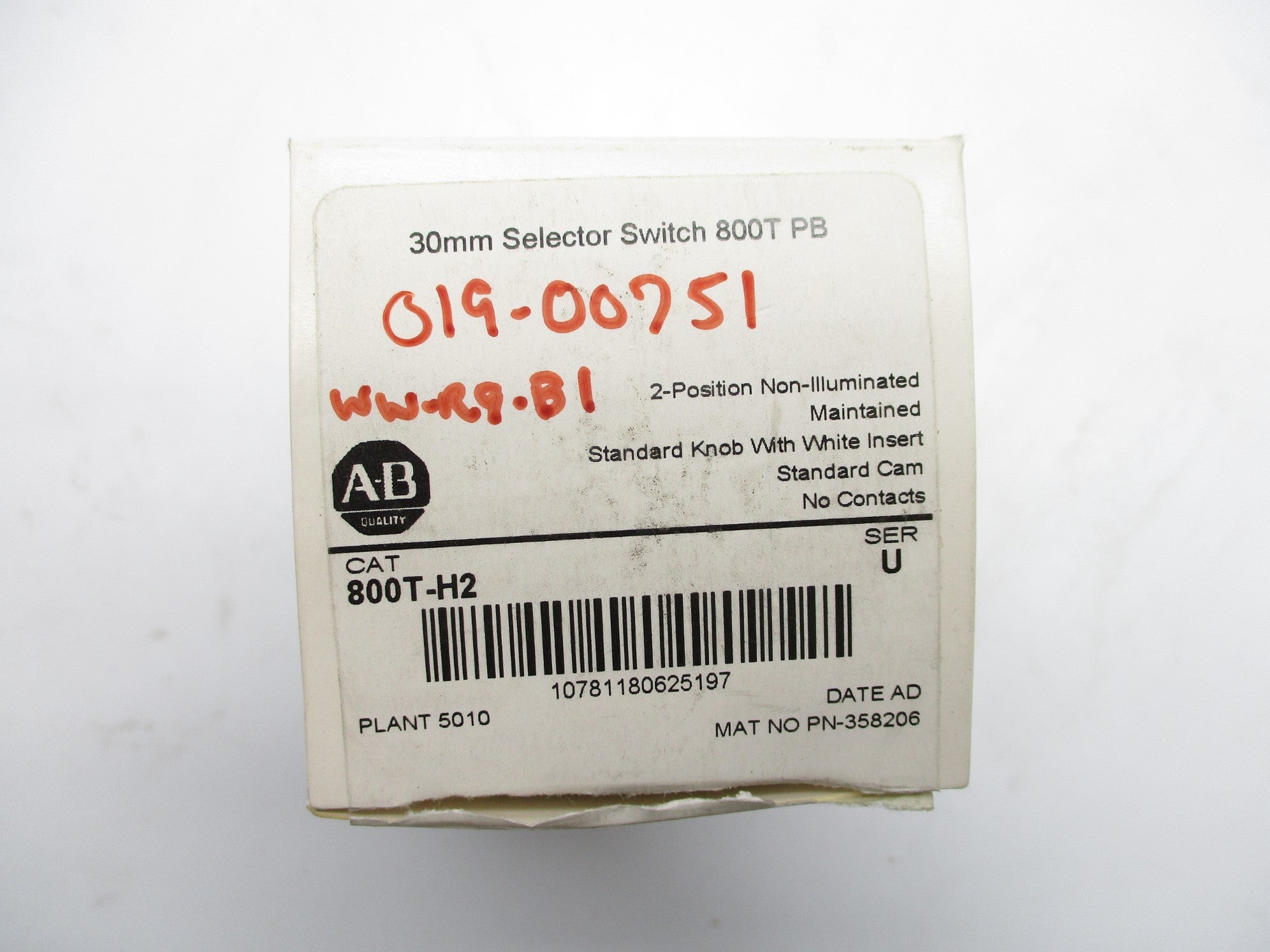 ALLEN BRADLEY 800T-H2 SER. U (WH) NSMP