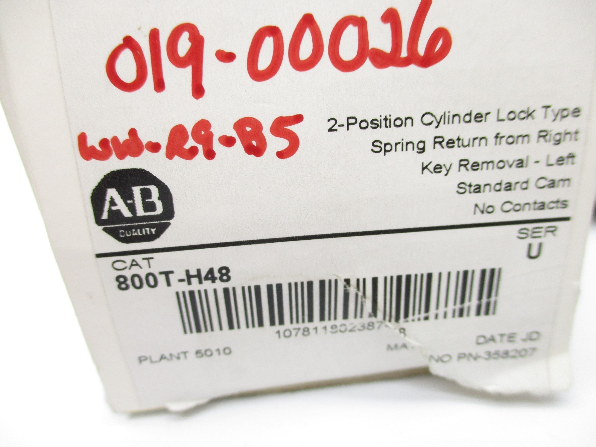 ALLEN BRADLEY 800T-H48 SER. U (NO KEY) (WH) NSMP