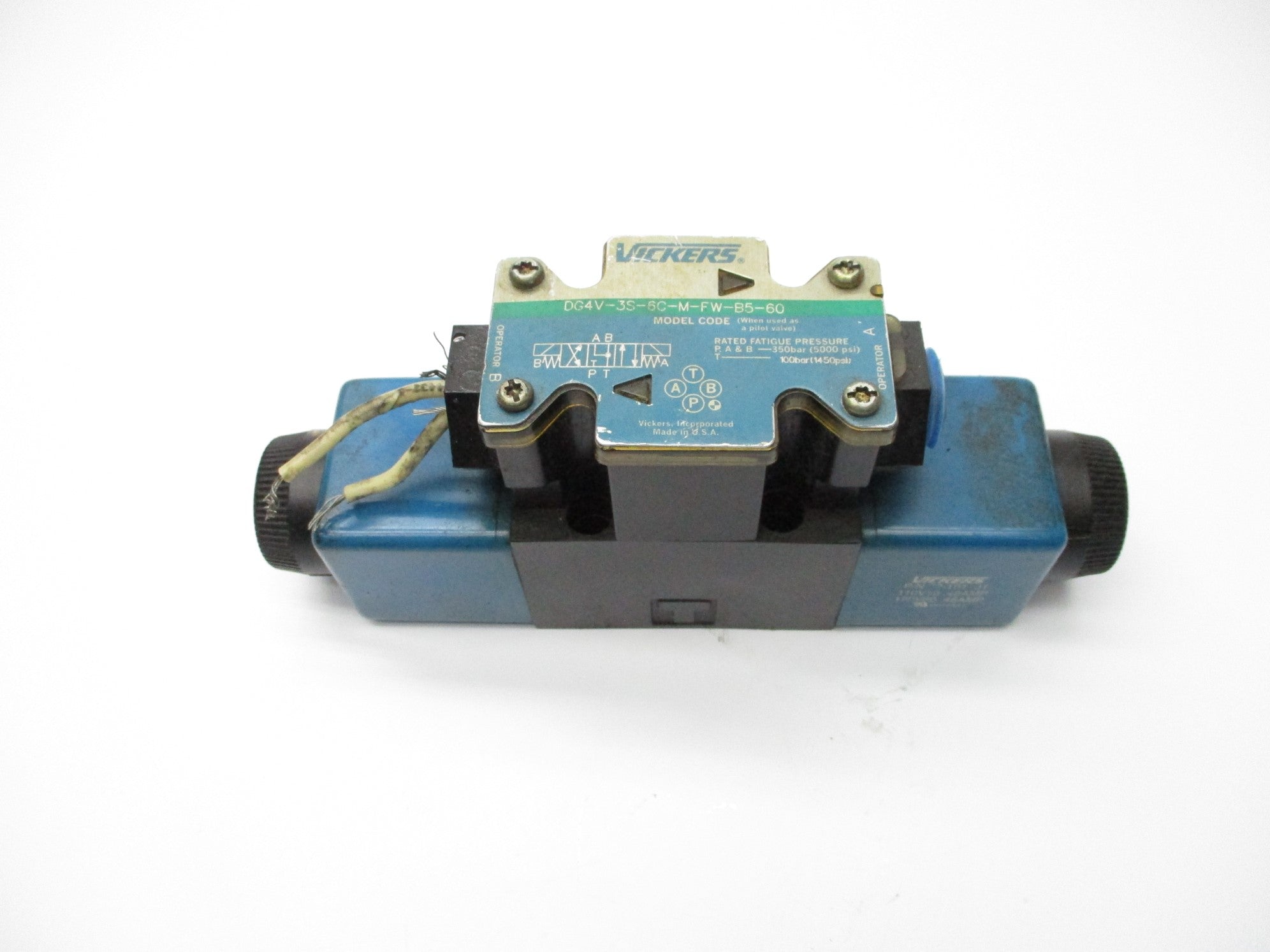VICKERS DG4V3S6CMFWB560 110/120V .48/.46A 5000PSI UNMP