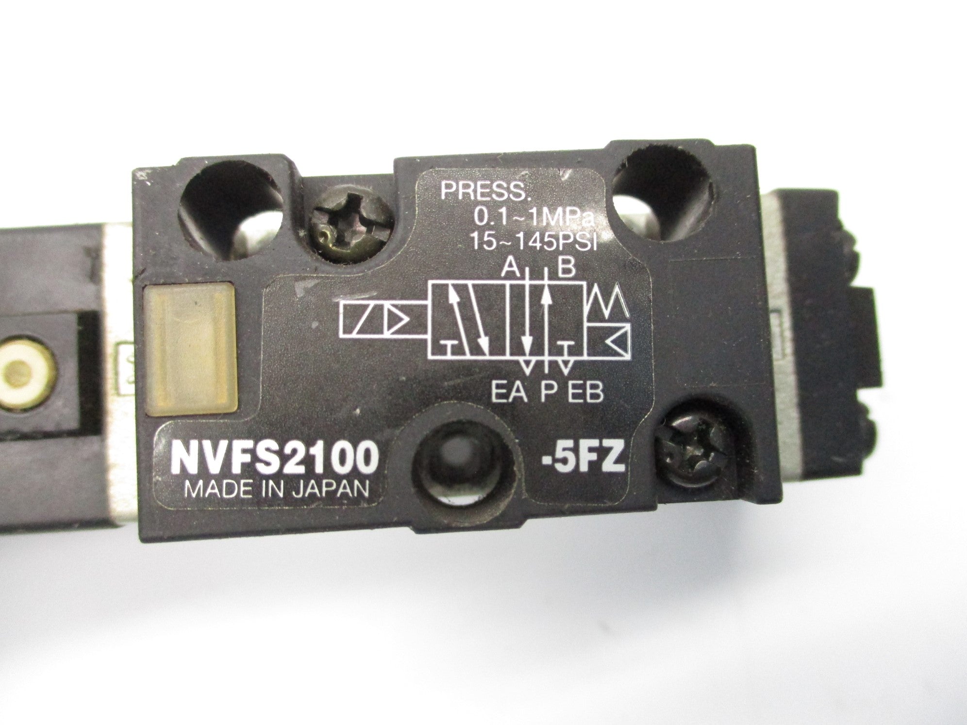 SMC NVFS2100-5FZ 145PSI 21-26VDC UNMP
