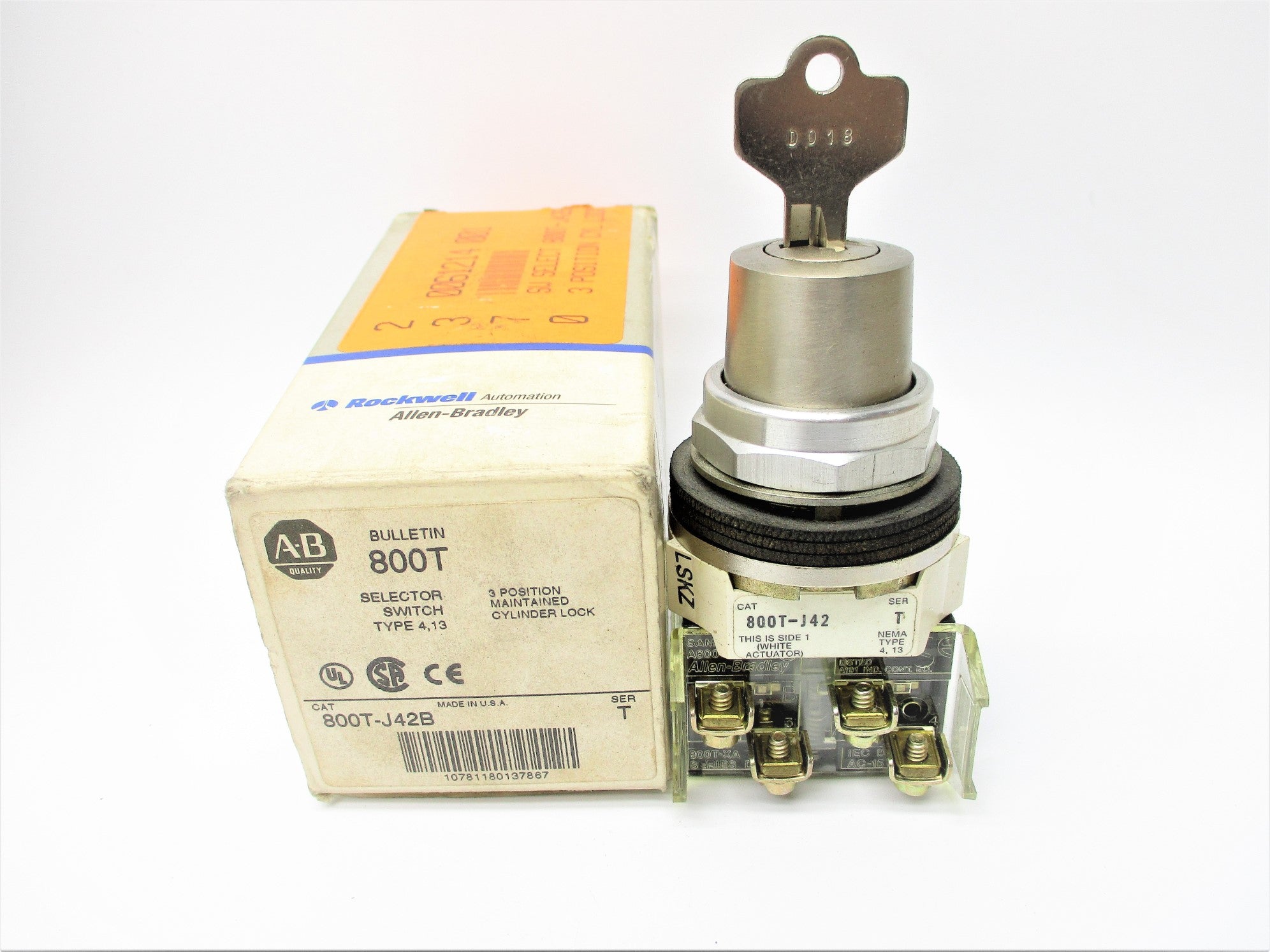 ALLEN BRADLEY 800T-J42B SER. T (GY/BL) NSMP