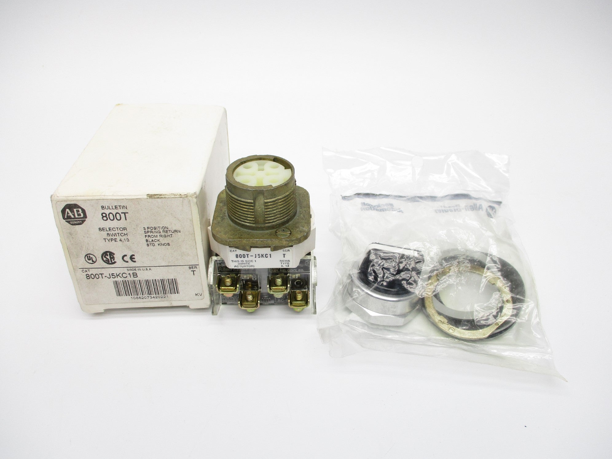 ALLEN BRADLEY 800T-J5KC1B SER. T (WH) NSMP