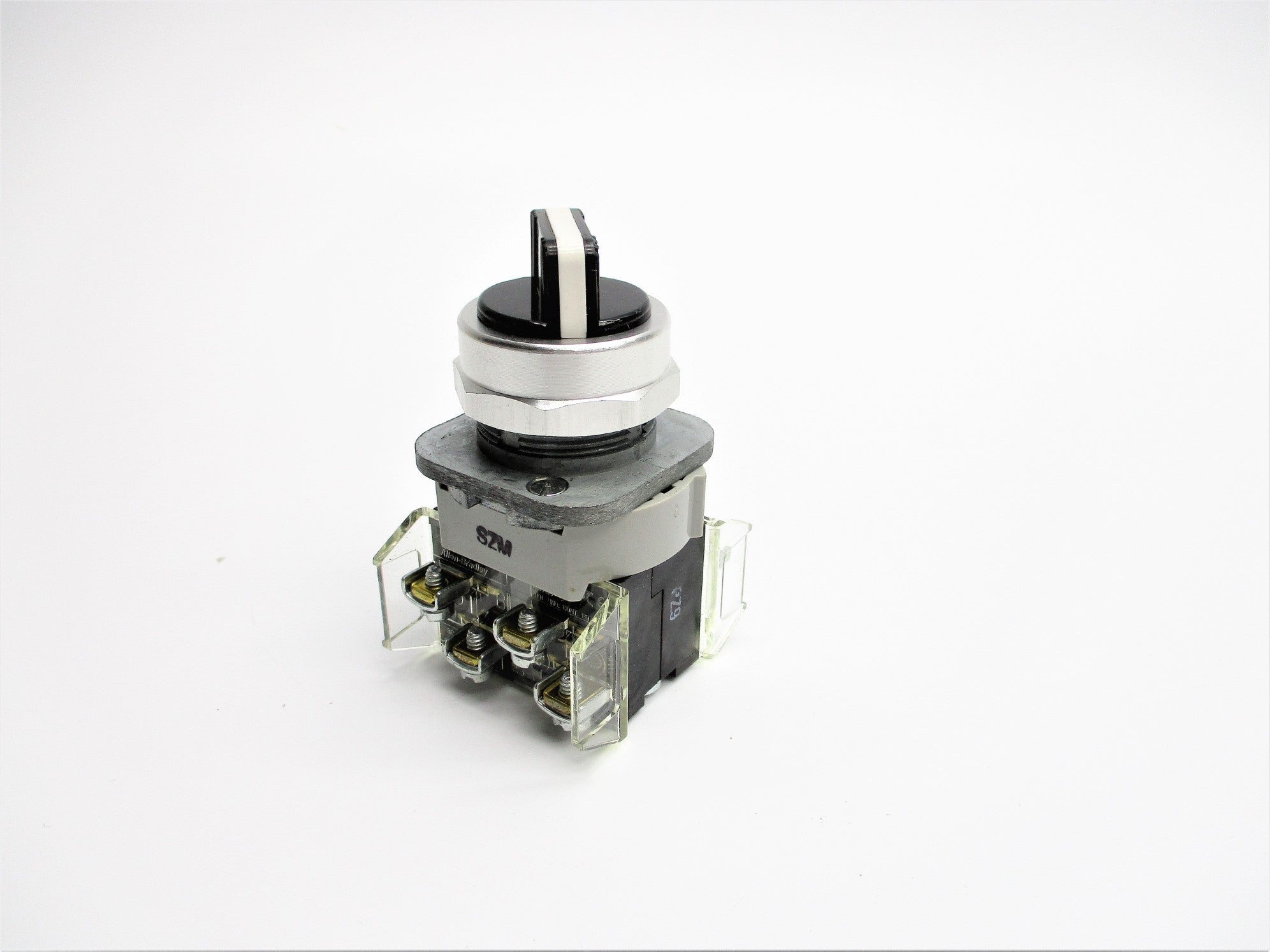 ALLEN BRADLEY 800T-J2KT1 SER. T NSNP
