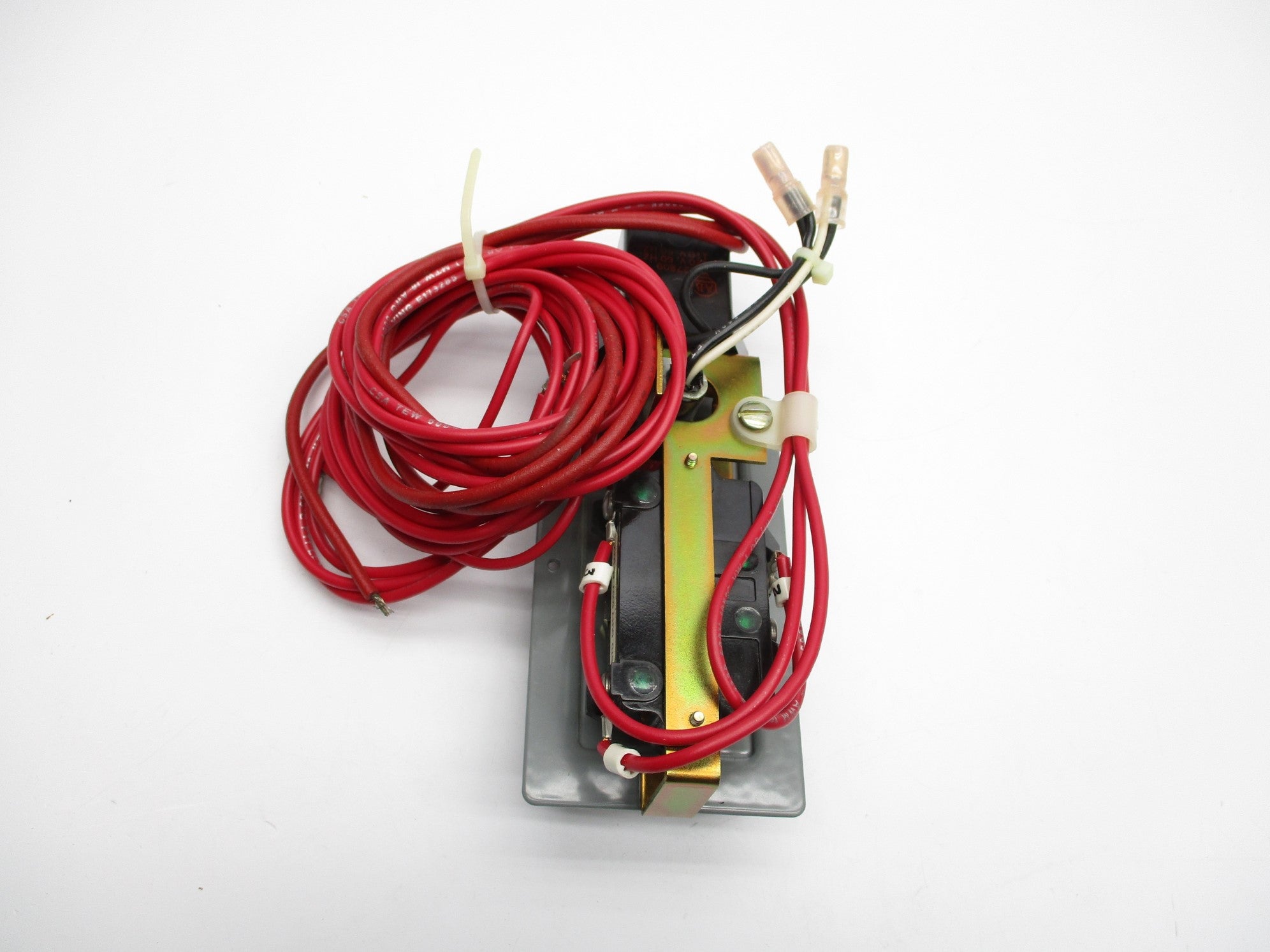 INDUSTRIAL SPARE PART 599-N3N4DR SER. CA (BR/WH) NSMP