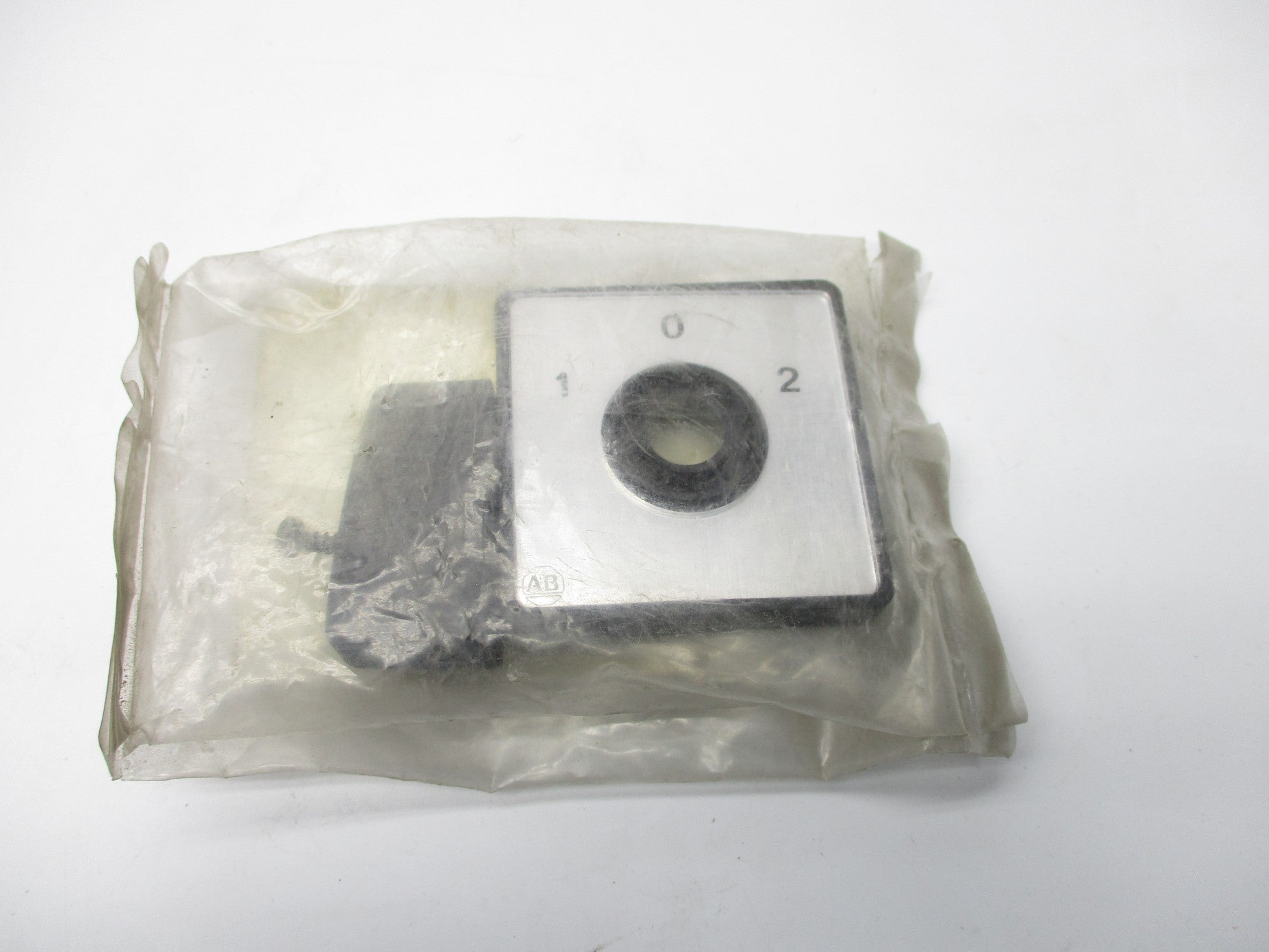 ALLEN BRADLEY 194L-HE4A-350 SER. A NSMP