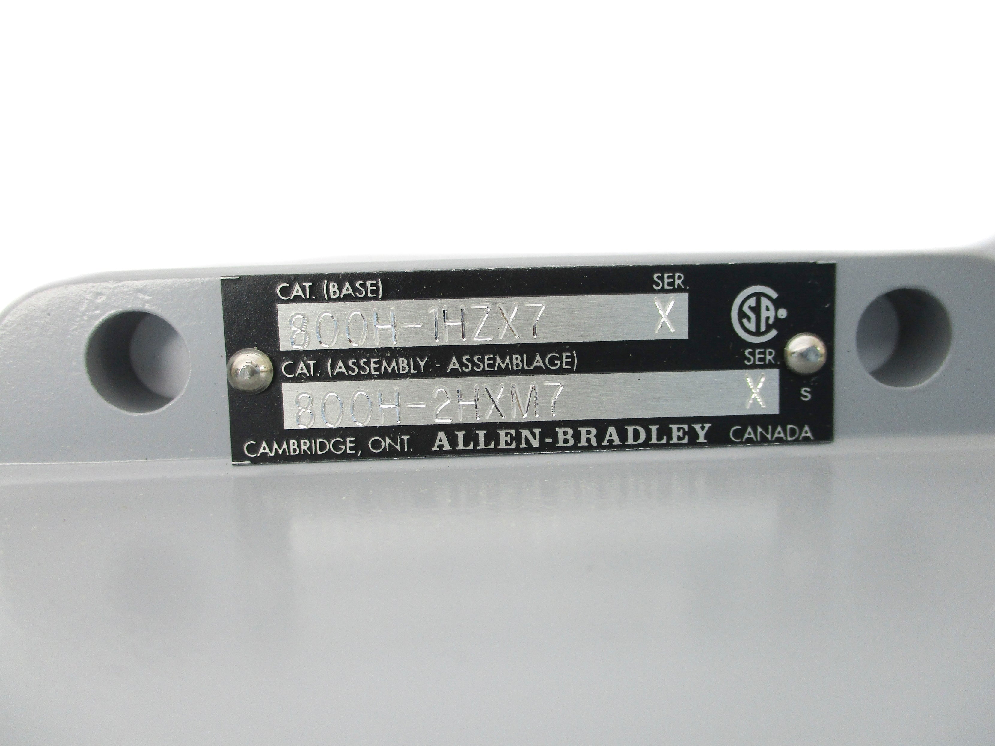 ALLEN BRADLEY 800H-2HXM7 SER. X (BR/WH) NSMP