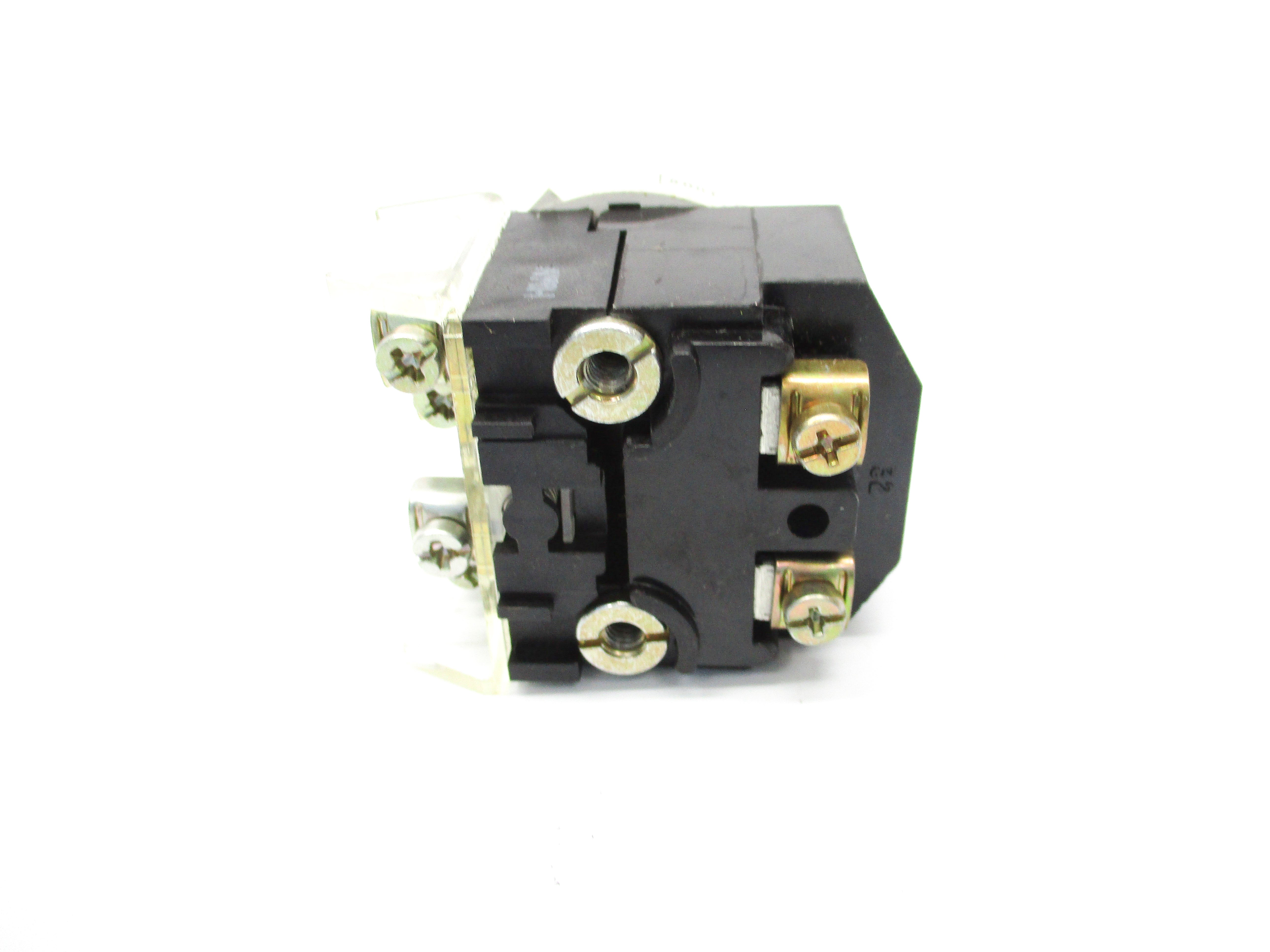 ALLEN BRADLEY 800T-16HX2KB6 SER. T (AS PICTURED) NSNP