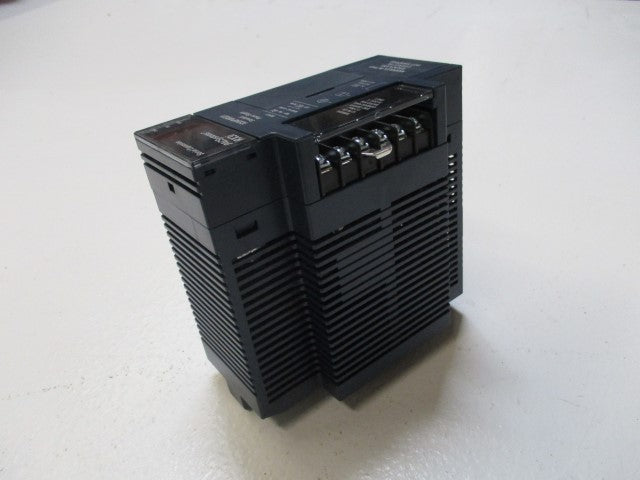 FANUC IC694PWR321A POWER SUPPLY *NEW IN BOX*
