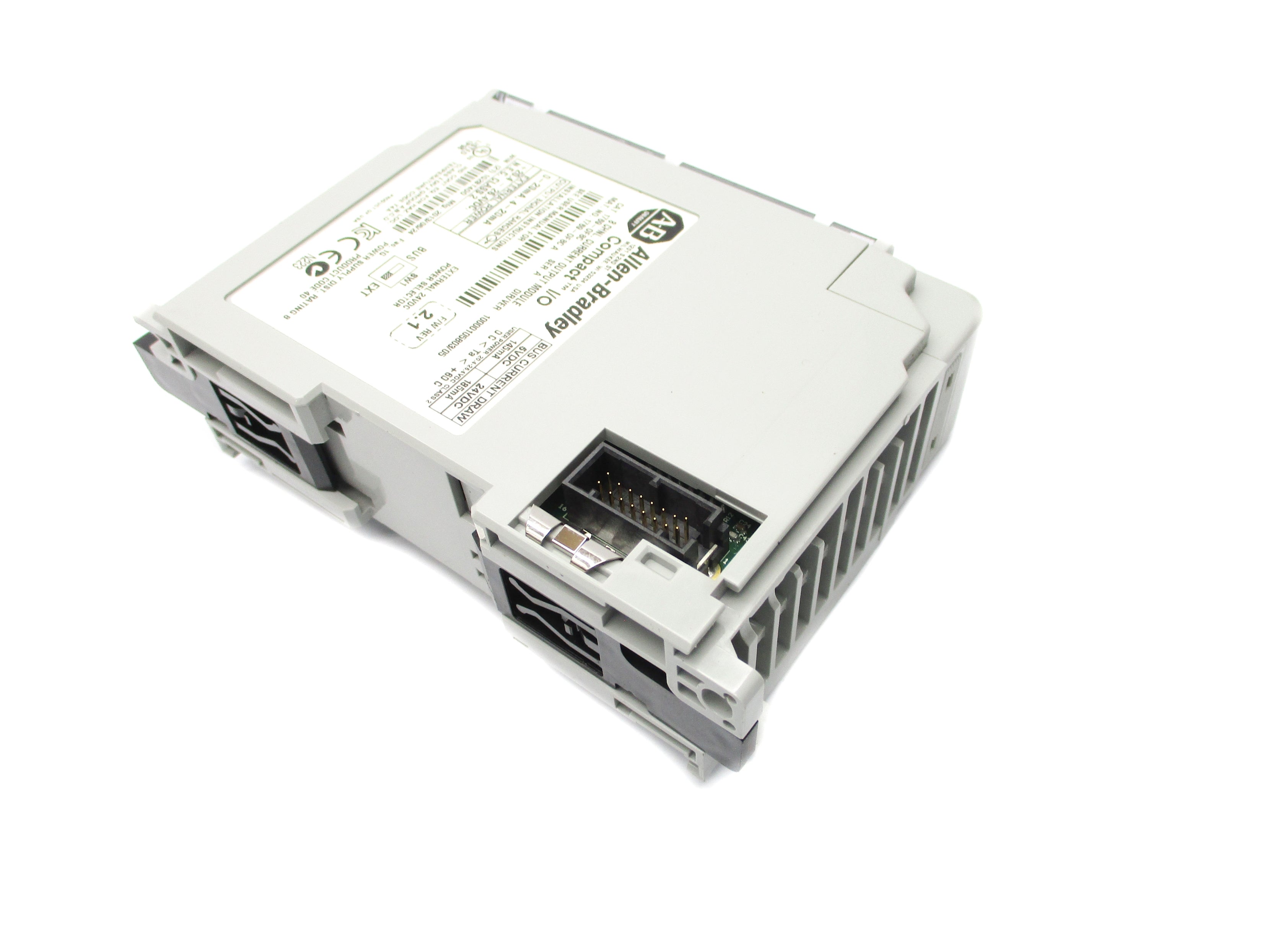 ALLEN BRADLEY 1769-OF8C SER. A F/W 2.1 UNMP