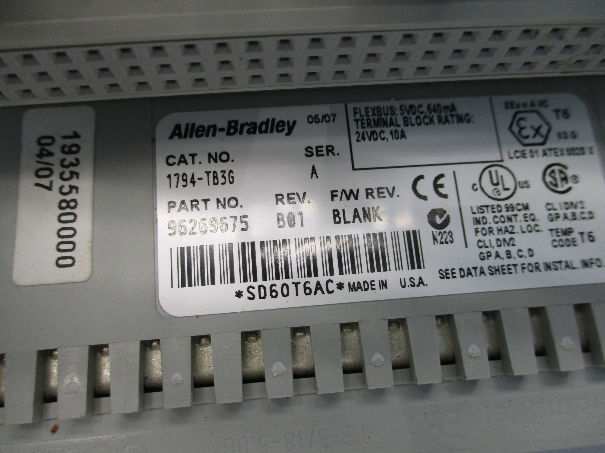 ALLEN BRADLEY 1794-TB3G SER. A UNMP