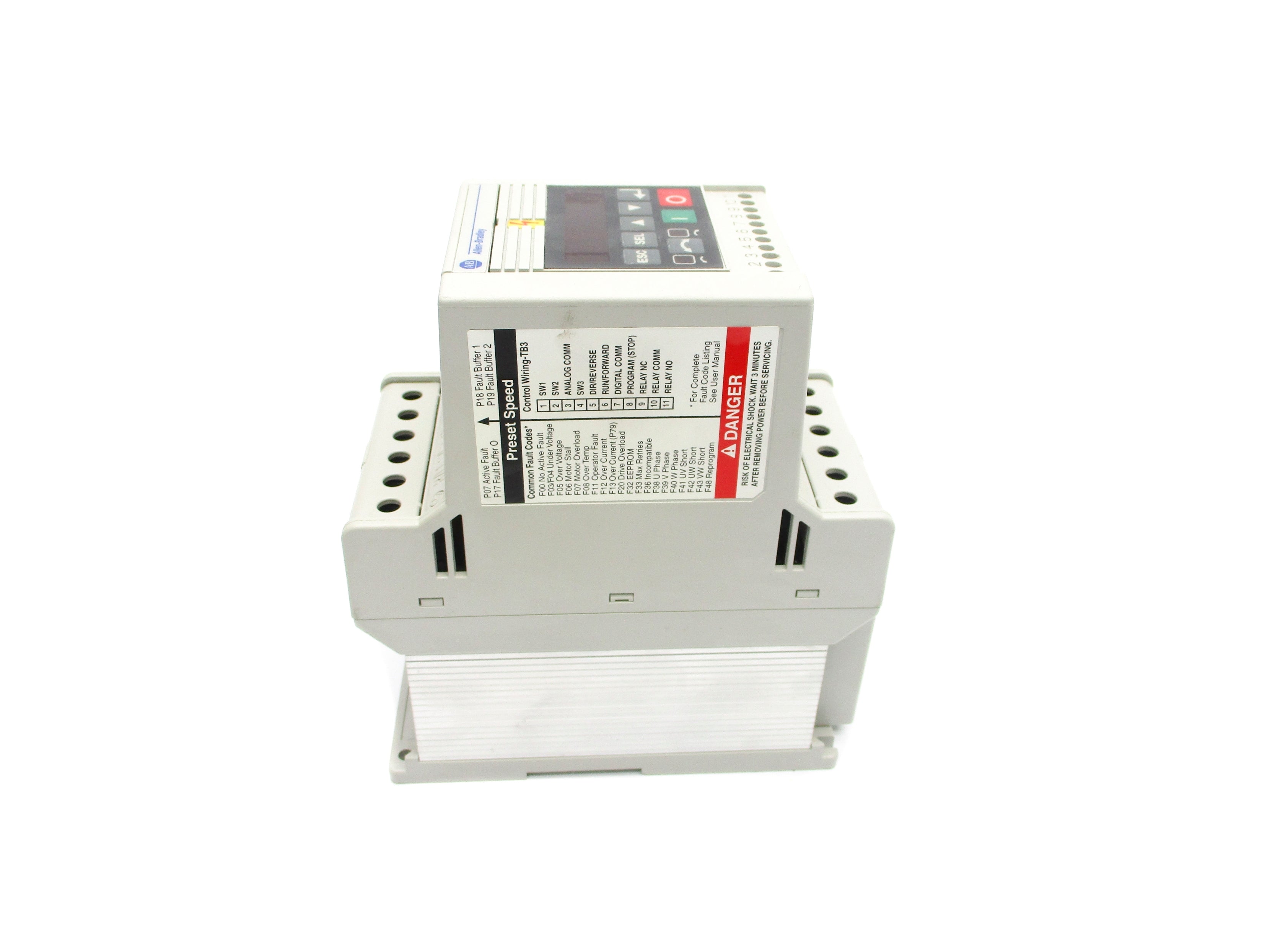 ALLEN BRADLEY 160-BA04NPS1 SER. C F/W 7.06 380-460V 4.6A NSNP