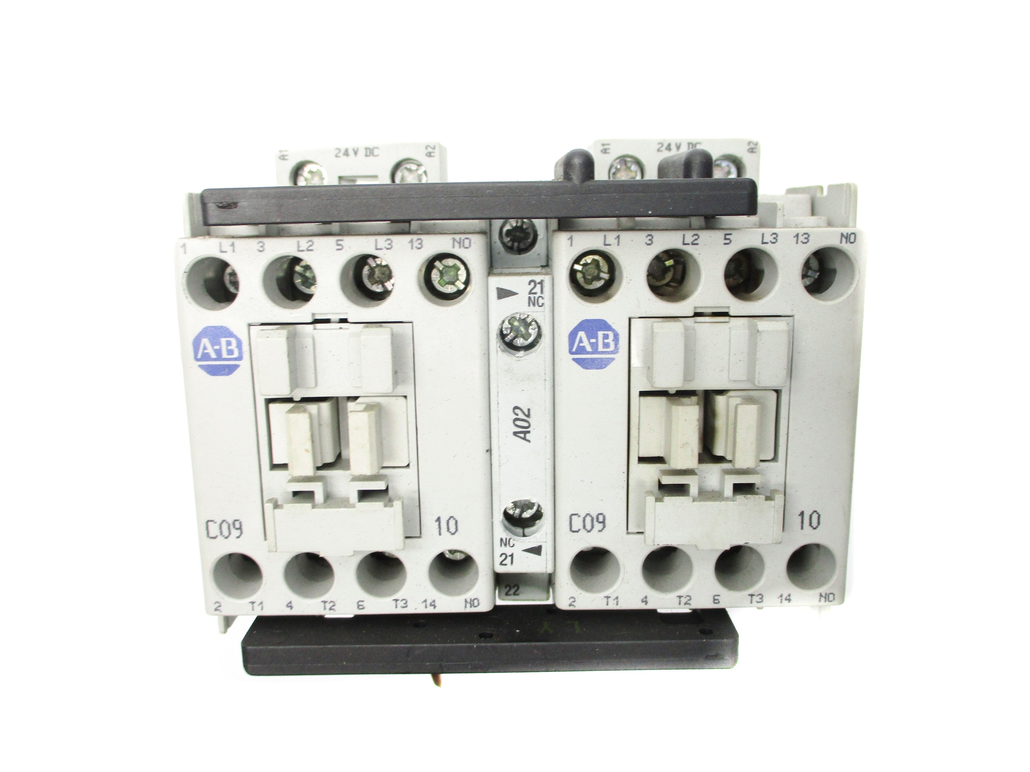 ALLEN BRADLEY 104-C09ZJ22 SER. B 24VDC UNMP