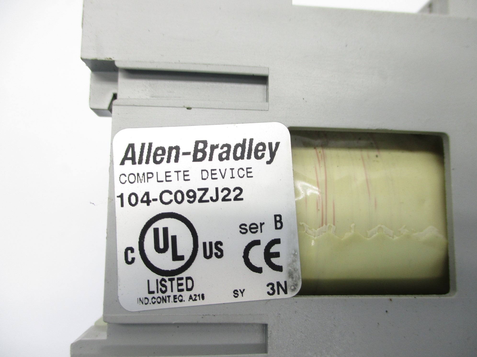 ALLEN BRADLEY 104-C09ZJ22 SER. B 24VDC UNMP