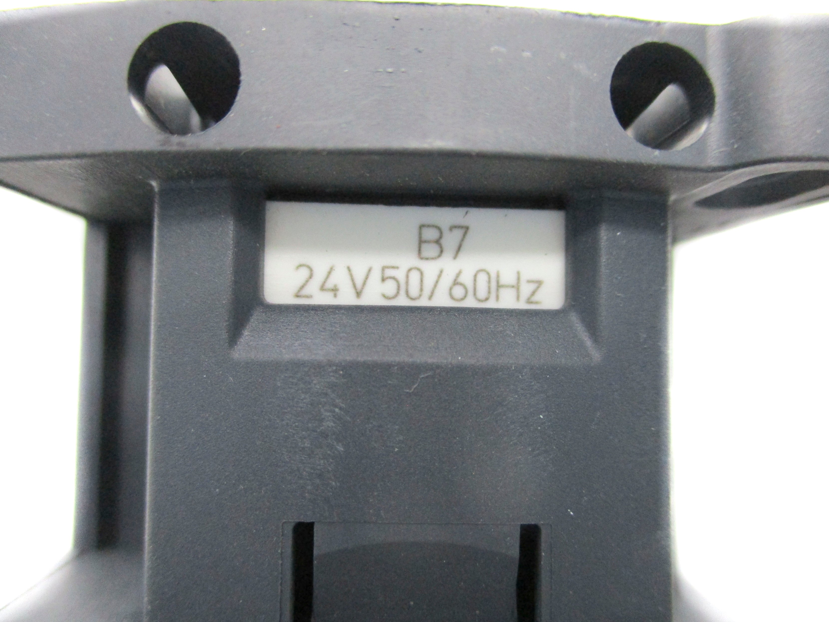 SCHNEIDER ELECTRIC LC1D32B7 24V UNMP