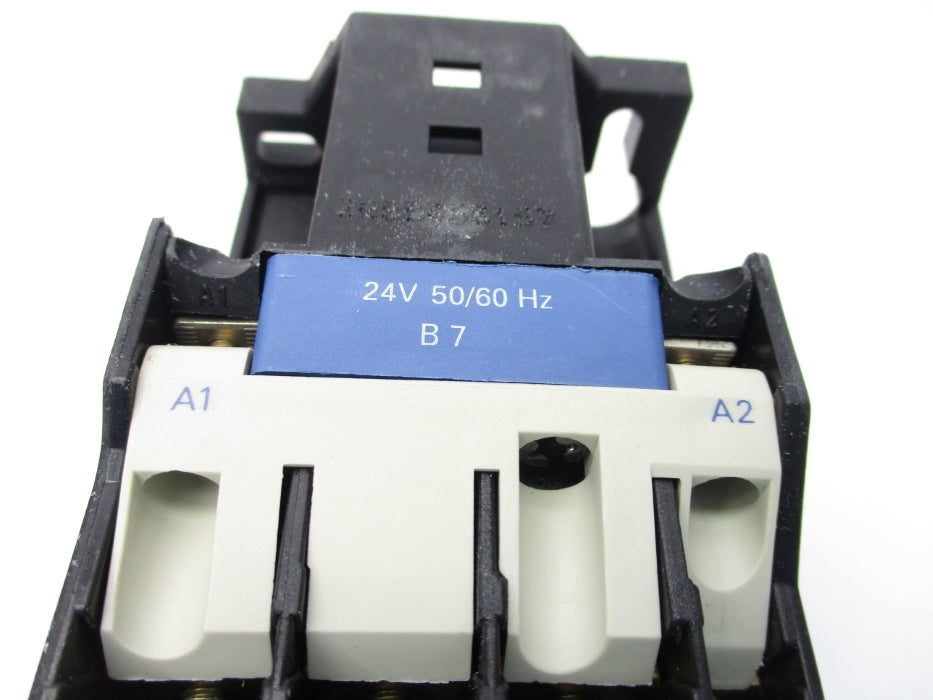 TELEMECANIQUE LC1D3201B7 24V NSNP