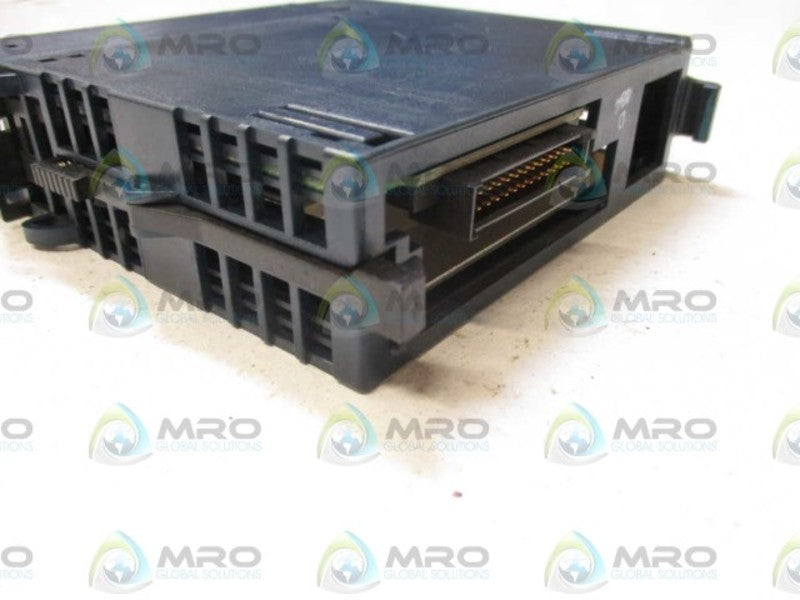 GE FANUC IC694MDL330A OUTPUT MODULE *NEW NO BOX*
