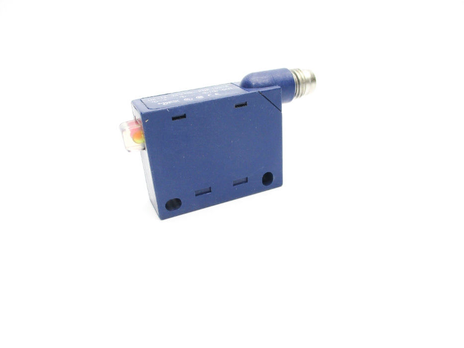 TELEMECANIQUE XUM1APANM8 NSNP
