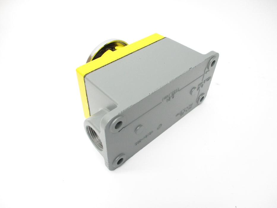 ALLEN BRADLEY 800P-S2C1A SER. E (BR/WH) NSMP