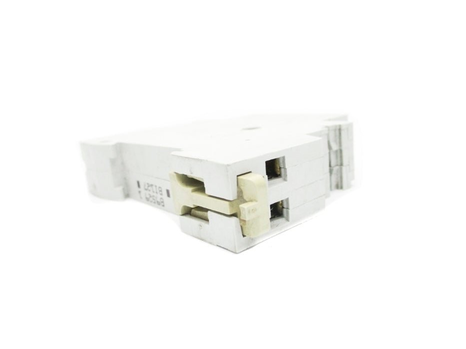 MERLIN GERIN 15521 16A 250V UNMP