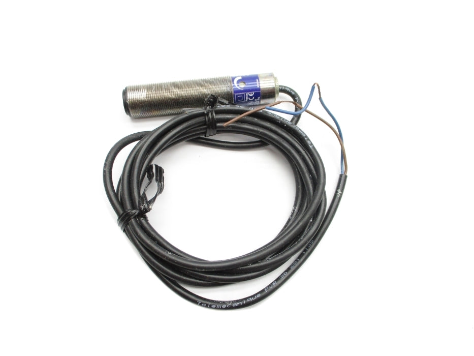 TELEMECANIQUE XU5-M18MB230 NSNP